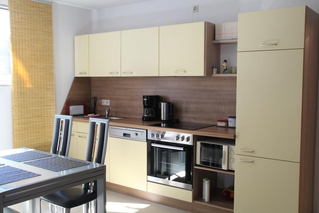 Apartment Falvig Inkl. Kueche Bad Schönborn Zewnętrze zdjęcie